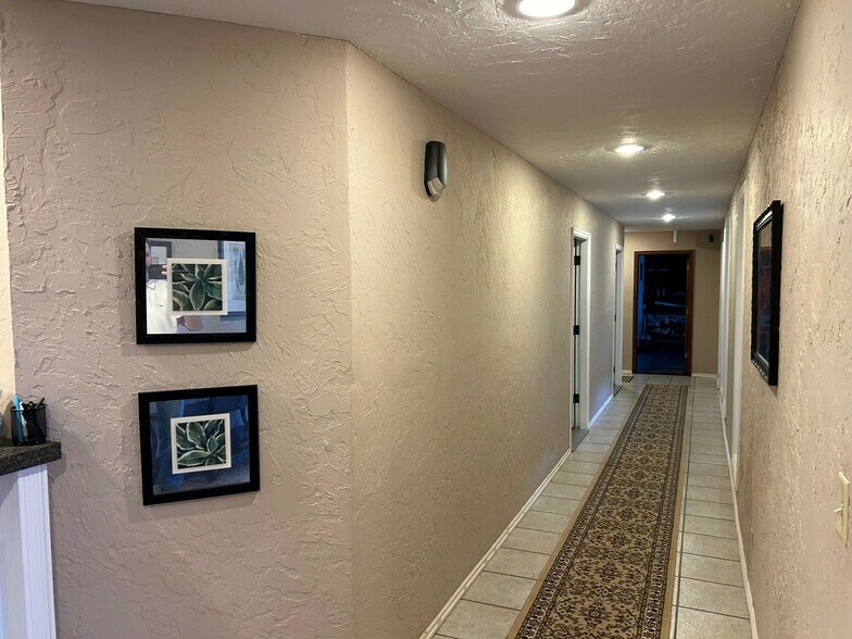 More Photos Of 2404 S Broadway St, Oklahoma City Flex For Lease