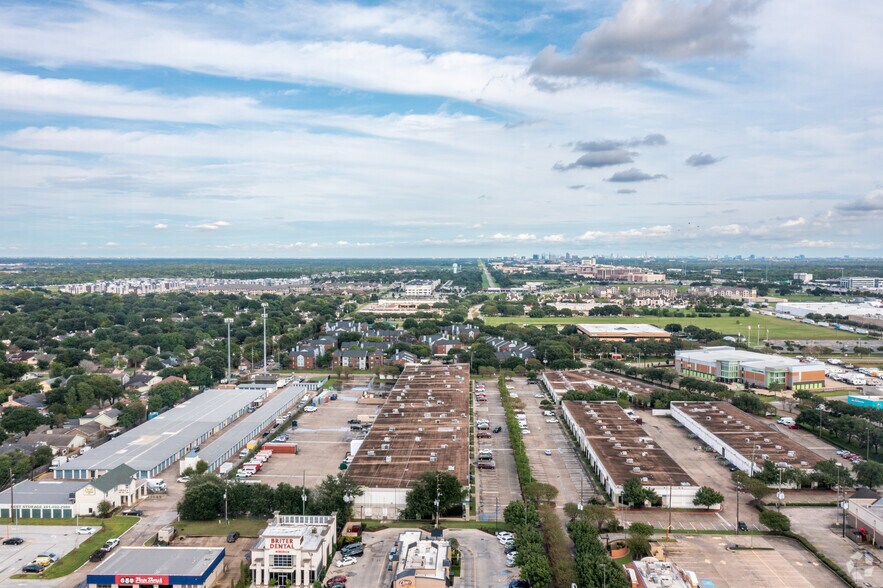 More Photos Of 1718 N Fry Rd, Houston Showroom For Lease