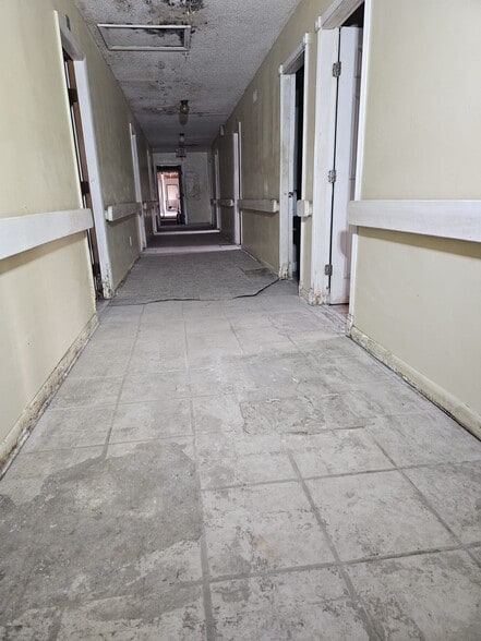 More Photos Of 11921 Caruso Dr, Panama City Assisted Living For Sale