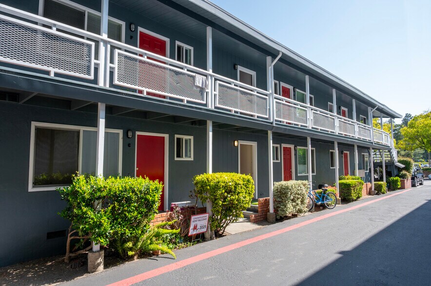 More Photos Of 131 Kent Ave, Kentfield Apartments For Sale