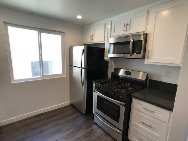 More Photos Of 601 N Normandie Ave, Los Angeles Apartments For Sale
