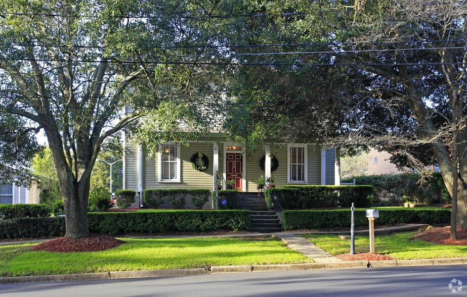 More Photos Of 209 N Dawson St, Thomasville Office For Sale