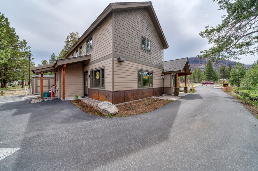 More Photos Of 3160 Highway 50, South Lake Tahoe Restaurant For Sale