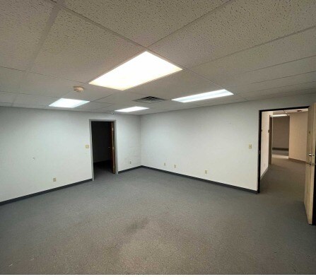 More Photos Of 400 Nationwide Dr, Harrisburg Medical For Sale