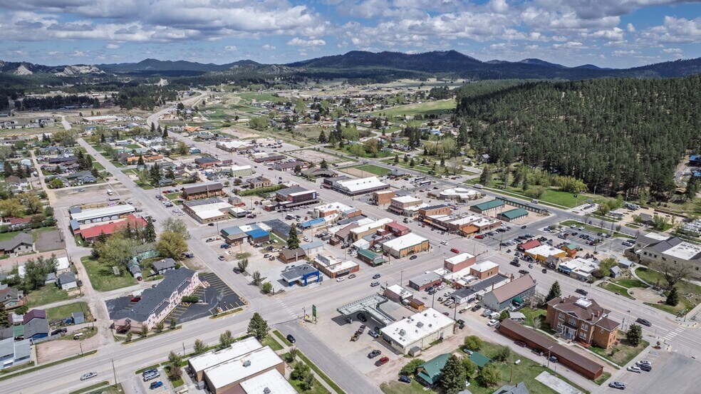 More Photos Of 519 Crook St, Custer Hotel For Sale