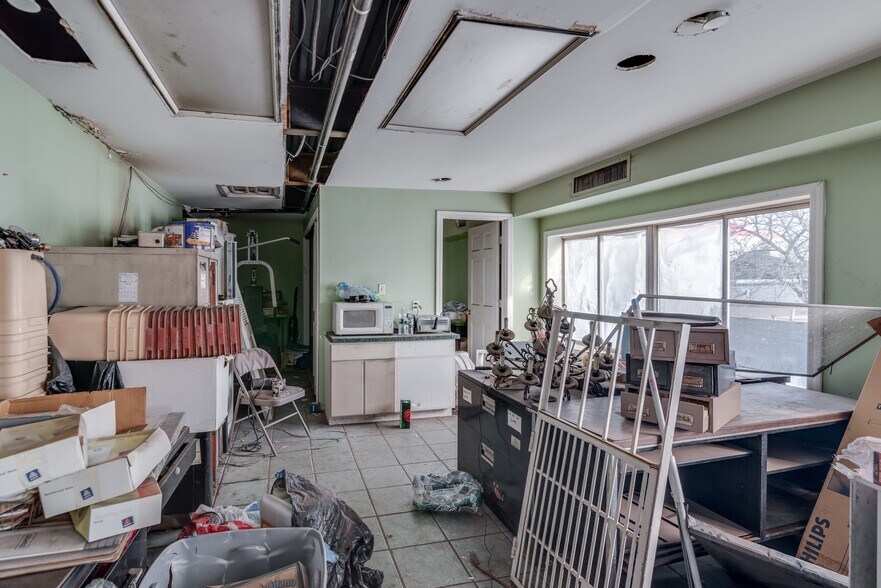 More Photos Of 9312 179th Pl, Jamaica Warehouse For Sale