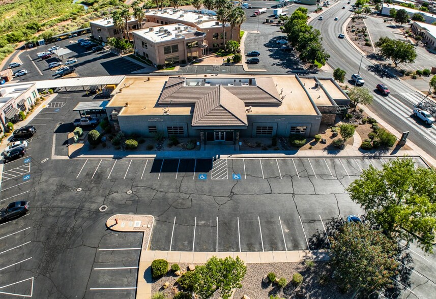 More Photos Of 368 E Riverside Dr, Saint George Medical For Sale