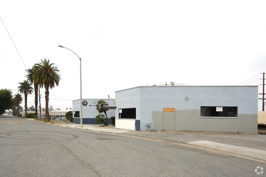 More Photos Of 2525 Kansas Ave, Riverside Manufacturing For Sale
