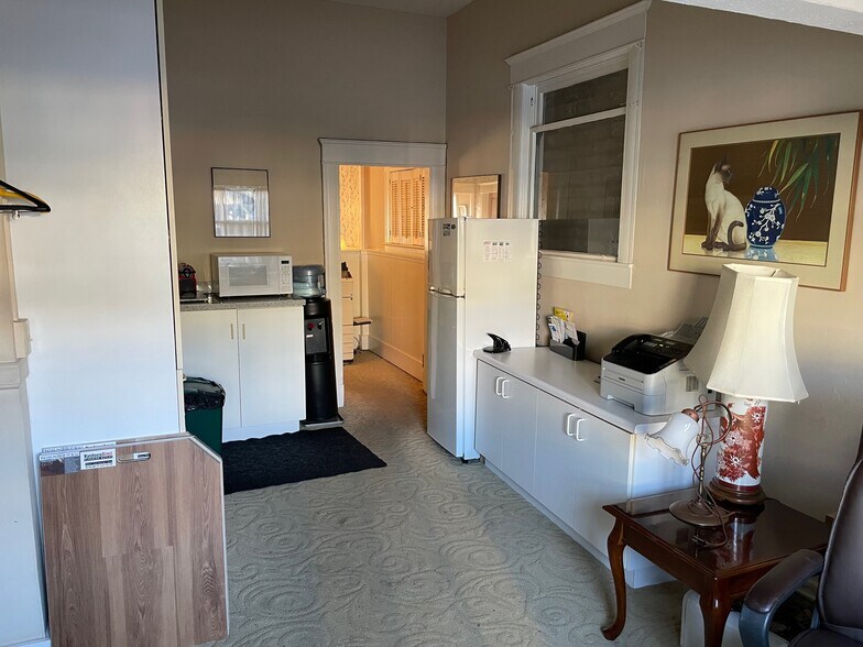 More Photos Of 314 Capitola Ave, Capitola Coworking Space