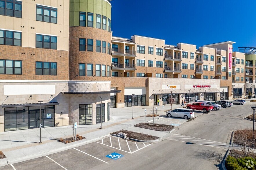 Primary Photo Of 8901-9099 Metcalf Ave, Overland Park Unknown For Lease