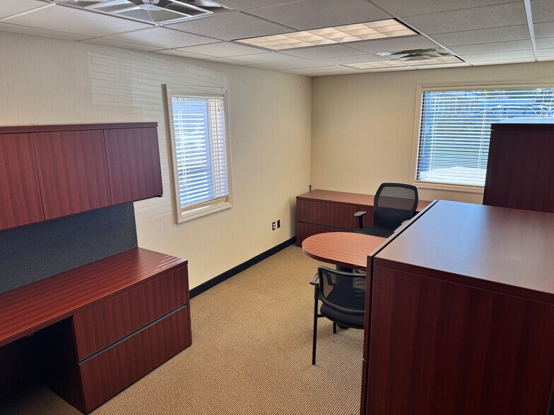 More Photos Of 650 Dodge Ave NW, Elk River Office For Lease
