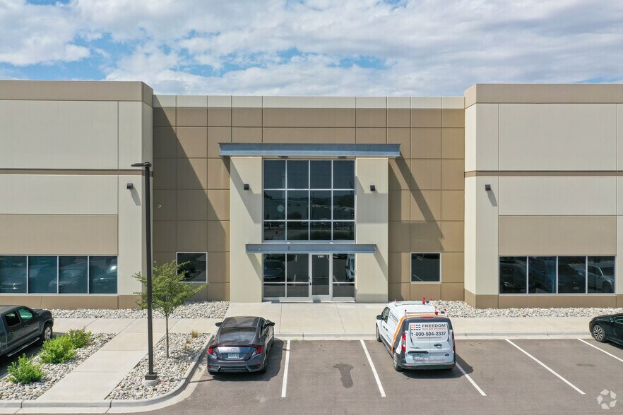 More Photos Of 2300 E 76th Ave, Denver Warehouse For Lease