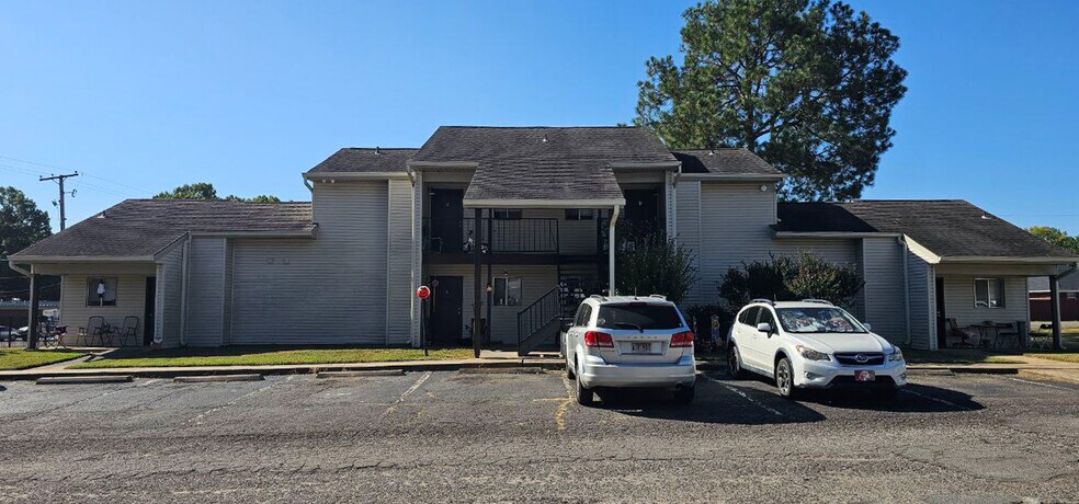 More Photos Of 401 N Cumberland Ave, Russellville Apartments For Sale
