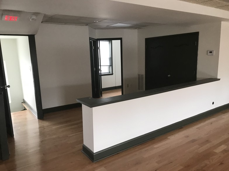 More Photos Of 716 S Broadway, Baltimore Storefront For Lease