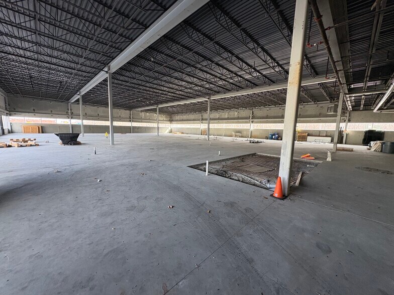 More Photos Of 3589 Sagamore Pky, Lafayette Office For Lease