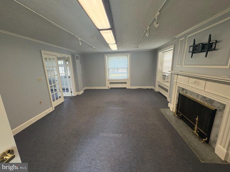 More Photos Of 1500 Lititz Pike, Lancaster Office Residential For Sale