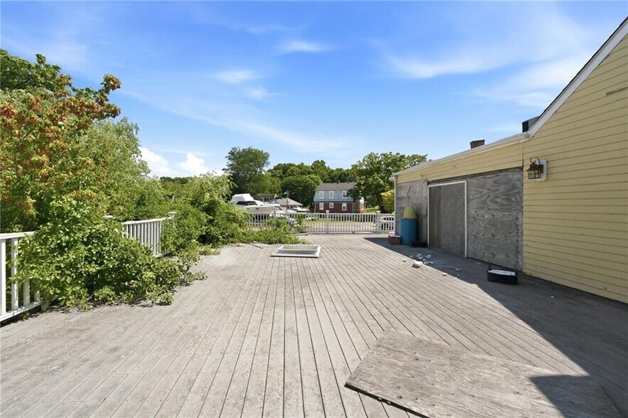 More Photos Of 3376 Post Rd, Warwick Restaurant For Sale