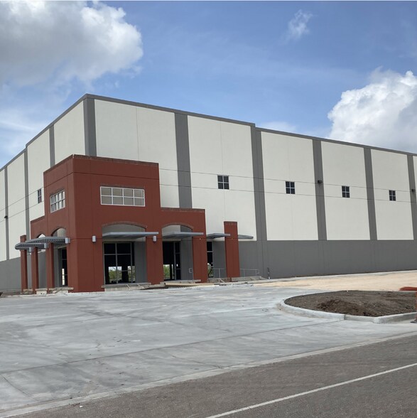 More Photos Of 1401 E Capote Central Ave, Pharr Warehouse For Lease