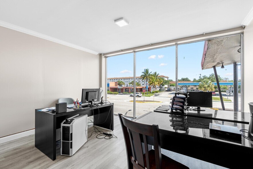 More Photos Of 1500 E Commercial Blvd, Fort Lauderdale Storefront Retail Office For Sale