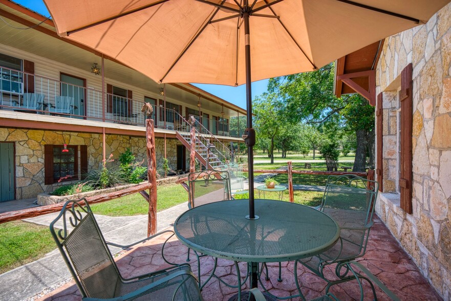 More Photos Of 5322 State Hwy 16 N, Bandera Hospitality For Sale