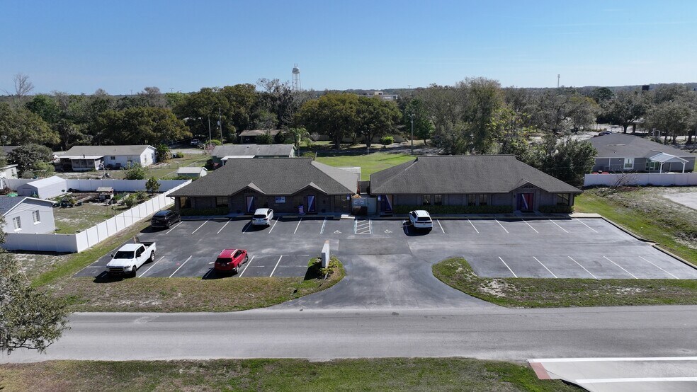 More Photos Of 32644 Blossom ln, Leesburg Office For Sale