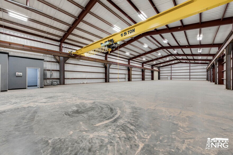 More Photos Of 1551 Laredo Dr, Odessa Warehouse For Lease