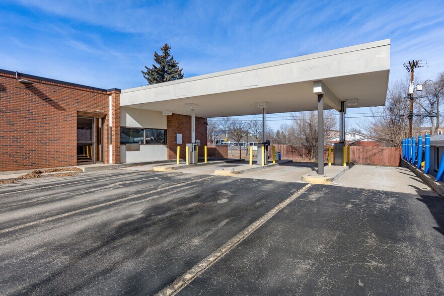 More Photos Of 200 N Public Rd, Lafayette Bank For Sale