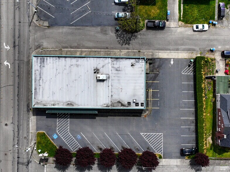 More Photos Of 405 Naval Ave, Bremerton Freestanding For Lease