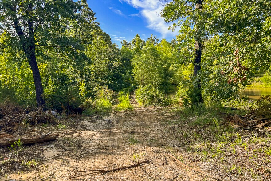 More Photos Of 3092 1700 Rd, Fall River Land For Sale
