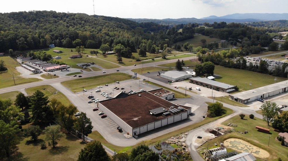 More Photos Of 1240 Middlesboro Hwy, LaFollette Unknown For Lease