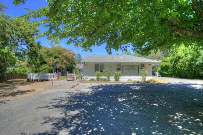 More Photos Of 1720 Lilac Ln, Auburn Assisted Living For Sale