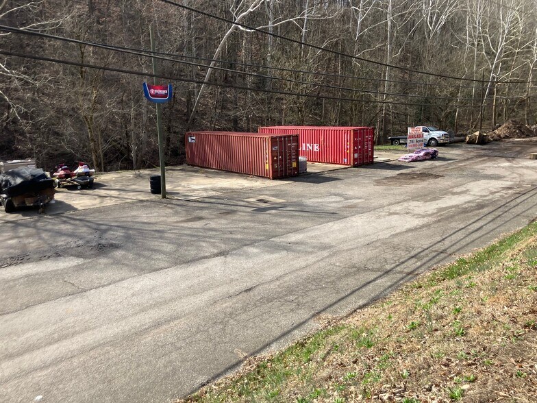 More Photos Of 1260 Greenbrier St, Charleston Freestanding For Lease