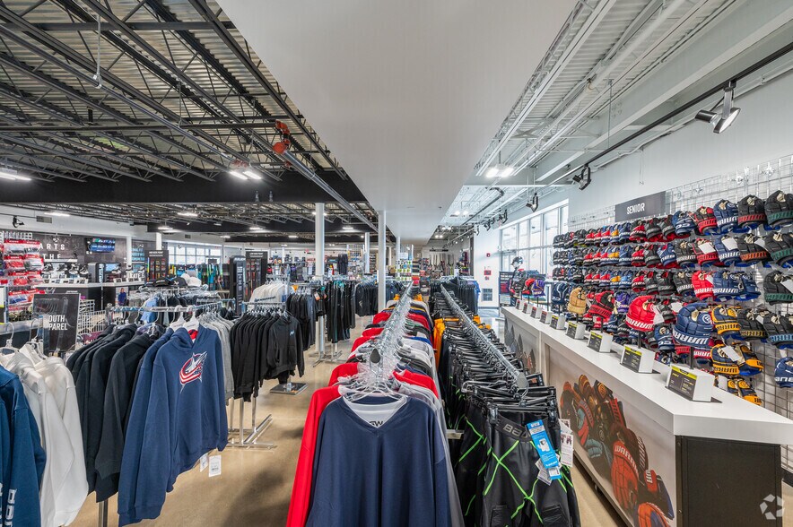 More Photos Of 6505 Mayfield Rd, Mayfield Heights Freestanding For Sale