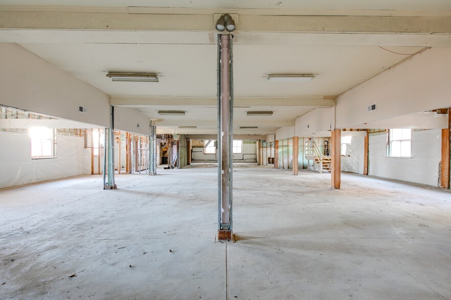 More Photos Of 2600 E Marshall St, Richmond Religious Facility For Sale