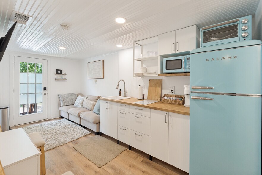 More Photos Of 8570 River Rd, New Braunfels Hospitality For Sale
