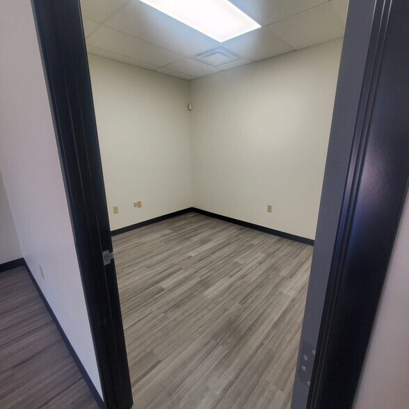 More Photos Of 990 S Rock Blvd, Reno Warehouse For Lease