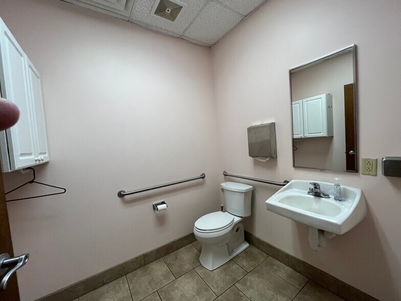 More Photos Of 140 Industrial Park Drive, Forsyth Warehouse For Sale