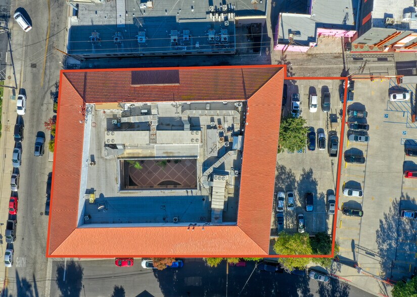 More Photos Of 5530 Corbin Ave, Tarzana Office For Lease