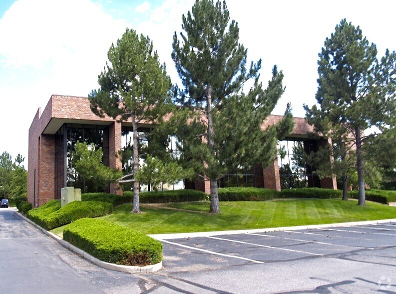 More Photos Of 4 W Dry Creek Cir, Littleton Medical For Lease