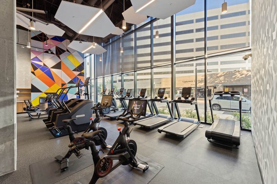 More Photos Of 2699 Howell St, Dallas Office For Lease