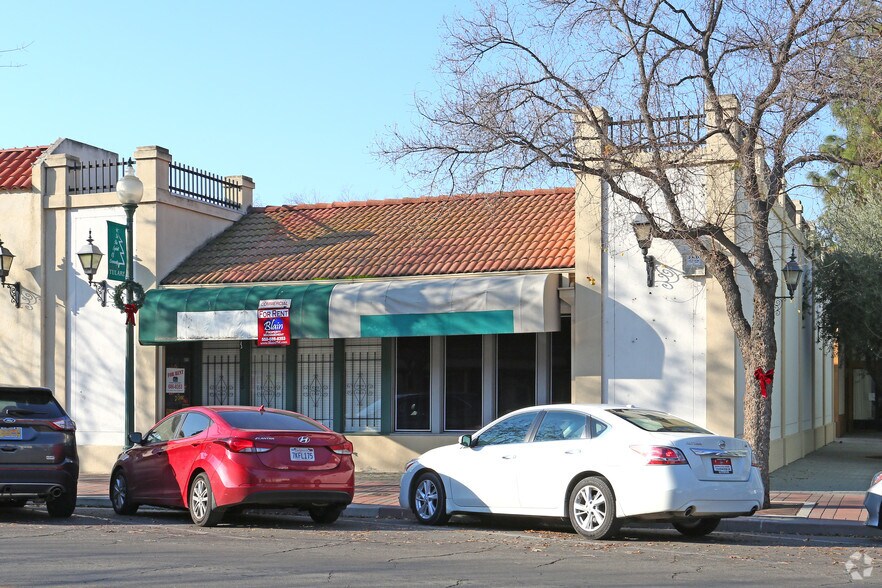Primary Photo Of 145-147 N K St, Tulare Office For Sale