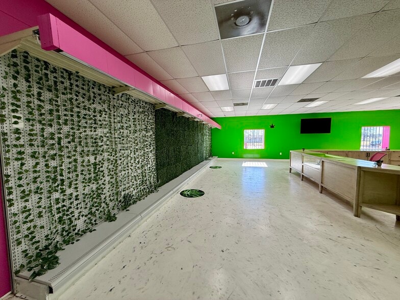 More Photos Of 2031-2033 ELLISVILLE Blvd, Laurel Flex For Sale