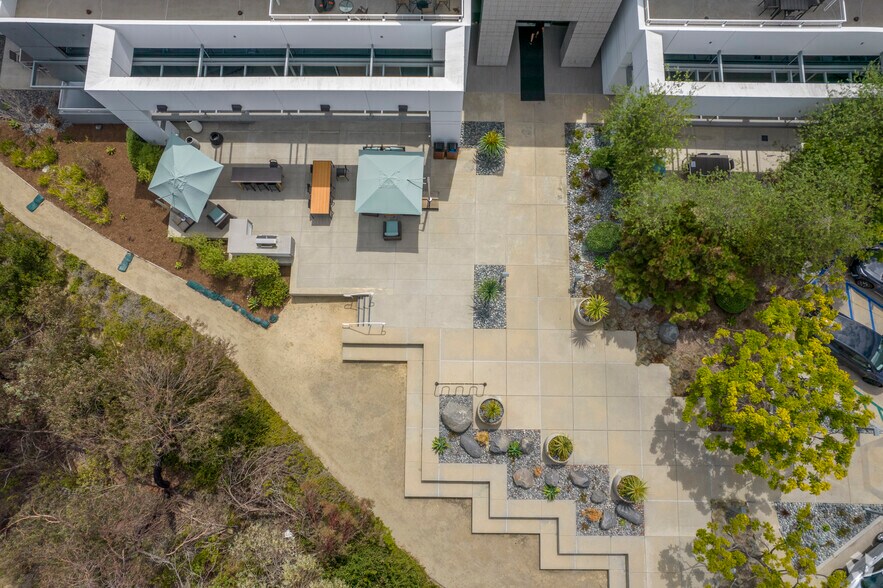 More Photos Of 10355 Science Center Dr, San Diego Research And Development For Lease