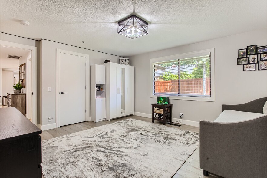 More Photos Of 8955 SW Club Meadow Ln, Portland Continuing Care Retirement Community For Sale