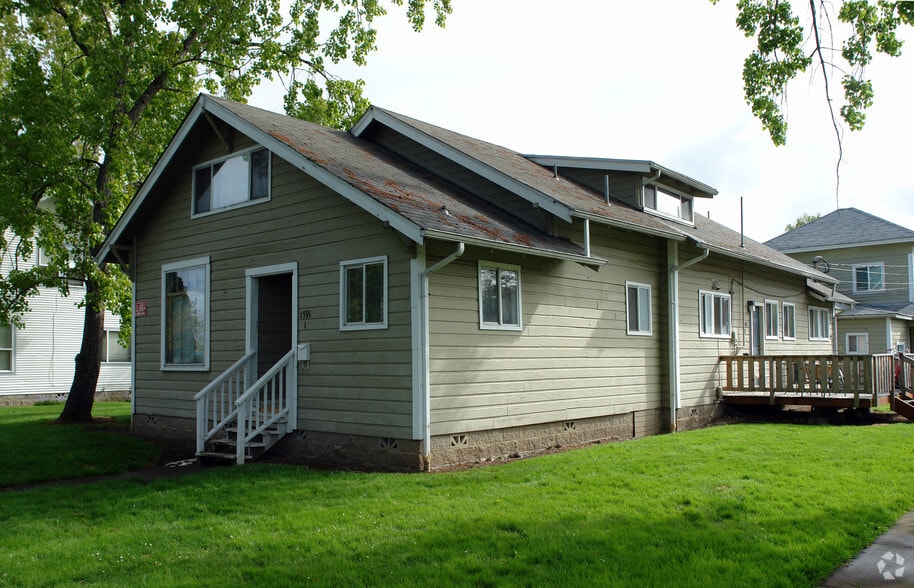 Primary Photo Of 1591 High St, Eugene Apartments For Sale
