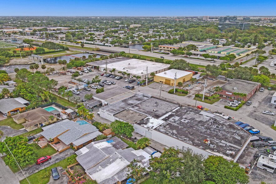 More Photos Of 1800-1812 SW 7th Ave, Pompano Beach Warehouse For Sale