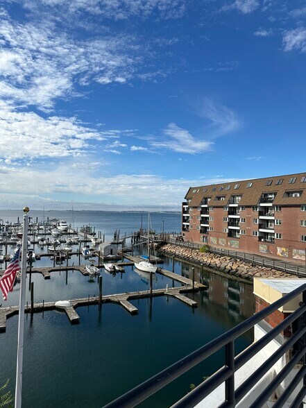 More Photos Of 152 Lynnway, Lynn Office For Sale