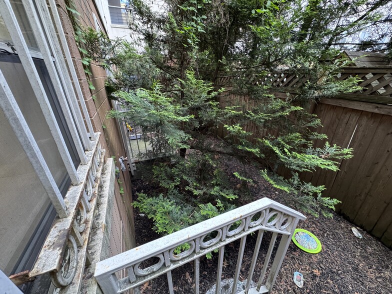 More Photos Of 1787 Madison Ave, New York Apartments For Lease