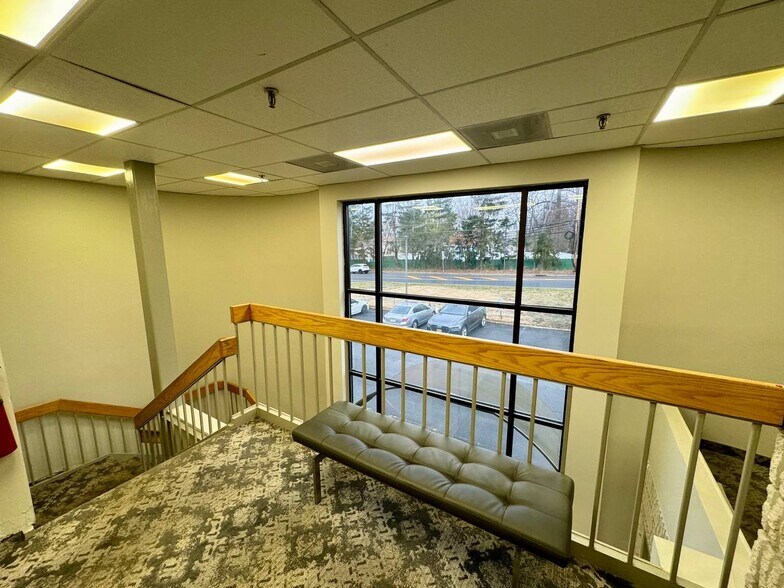 More Photos Of 225 Gordons Corner Rd, Manalapan Township Medical For Lease