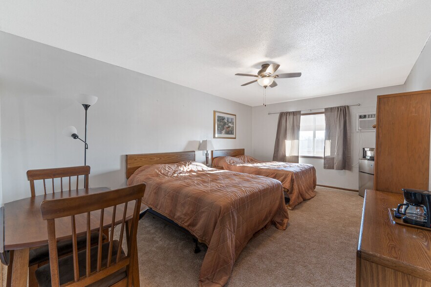 More Photos Of 19389 Frontage Rd, Detroit Lakes Hotel For Sale